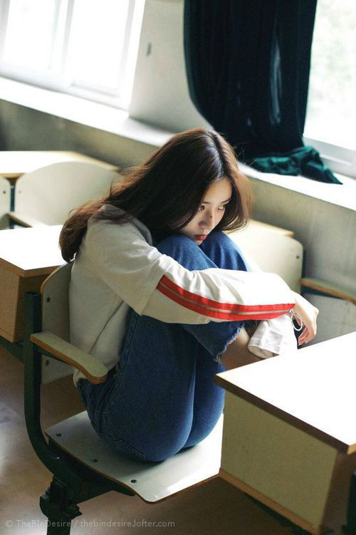 爱游戏官方网站-阿贾克斯后防连续零失球 获得赞誉，阿贾克斯引援