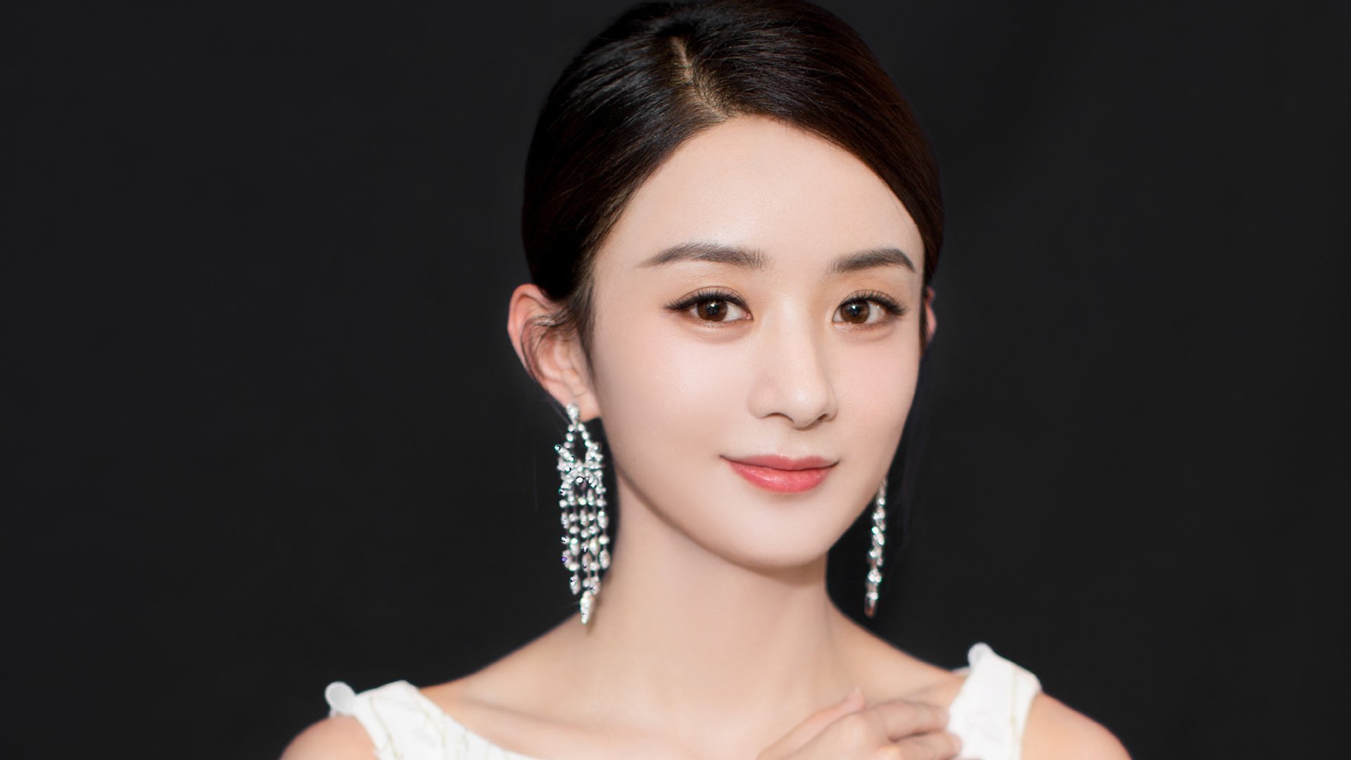 爱游戏官方-乔·莫伊：全黑队的前锋巨人，scrum核心的强力支柱，乔乔莫伊斯三部曲