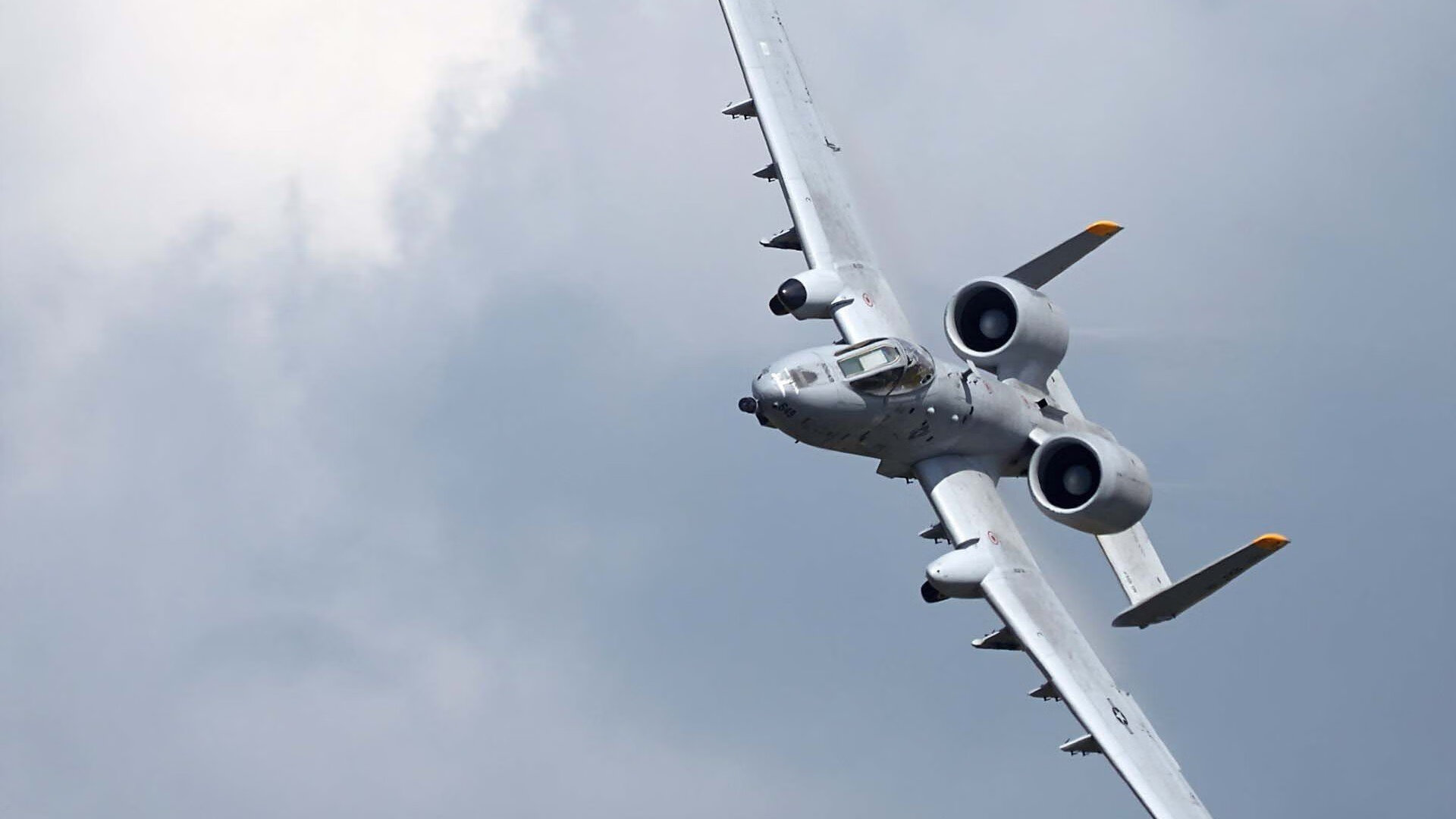 爱游戏体育（AYX）官方APP下载-尼克斯加强挡拆配合创造外线空间，尼克斯强不强